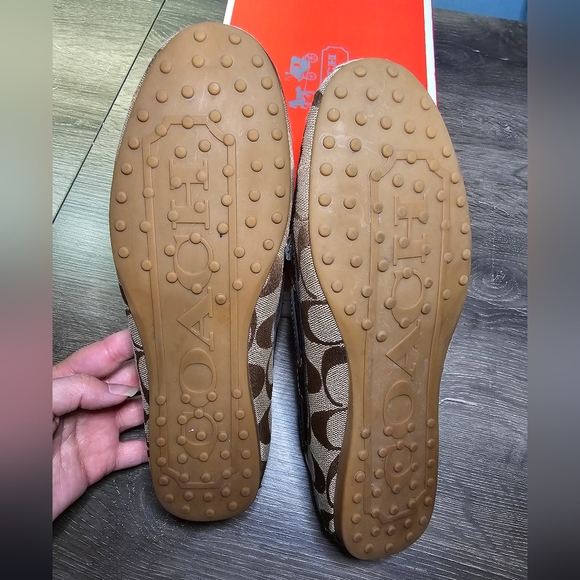 Coach Finna 8 M kahki jacquard driving shoe flat slip on moccasin style driving - Picture 4 of 8